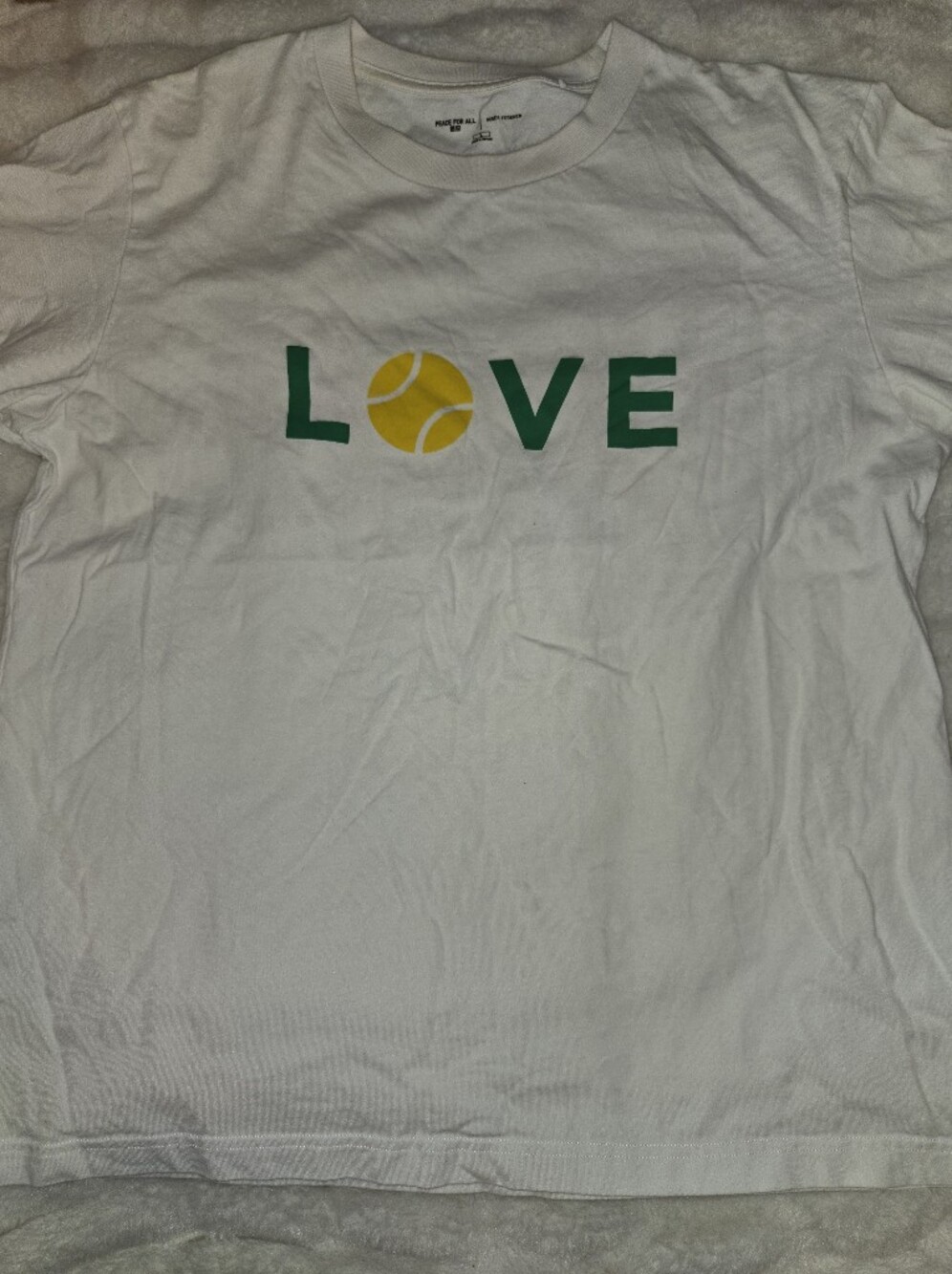 RARE Uniqlo Peace For All Roger Federer LOVE Tennis Graphic Tee Shirt Mens Large